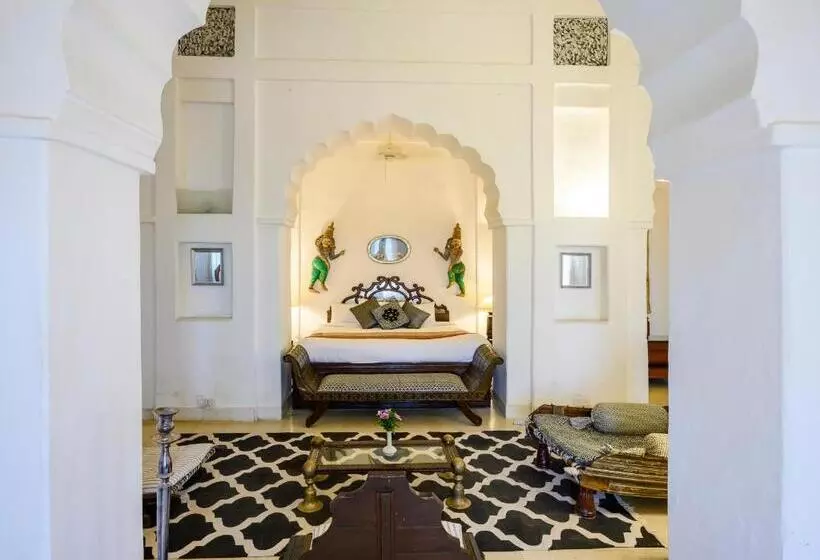 Hotelli Neemrana Fortpalace