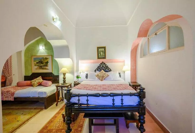 Hotelli Neemrana Fortpalace