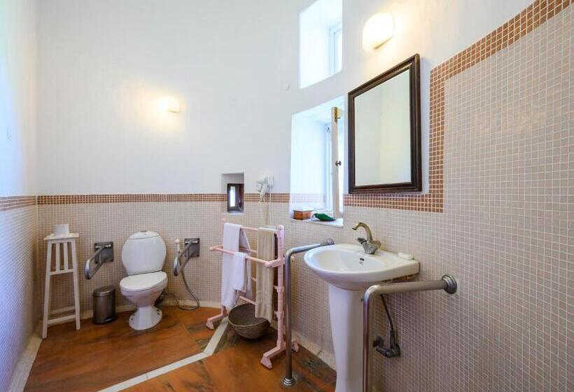 ホテル Neemrana Fortpalace