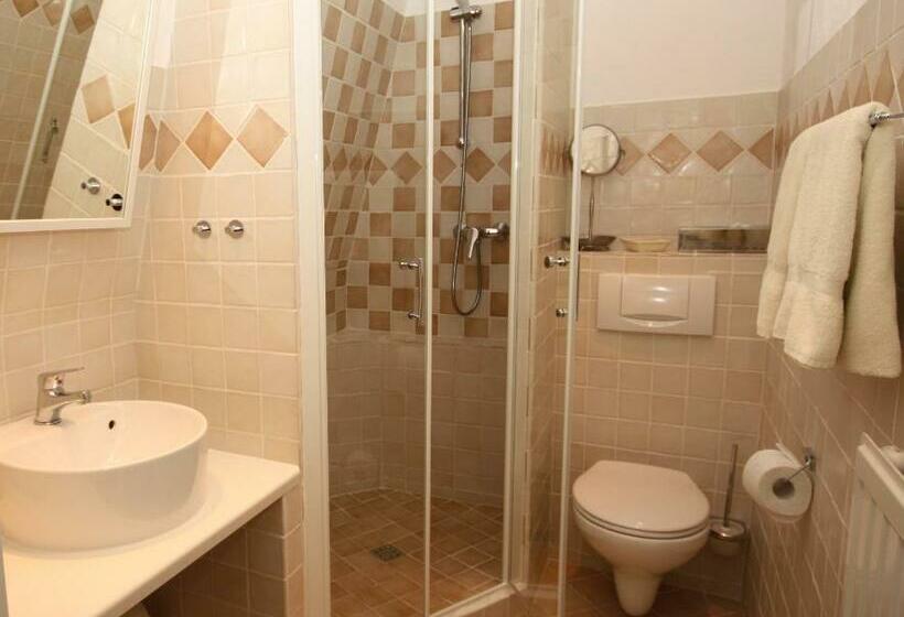 Hotelli Pfälzer Hof