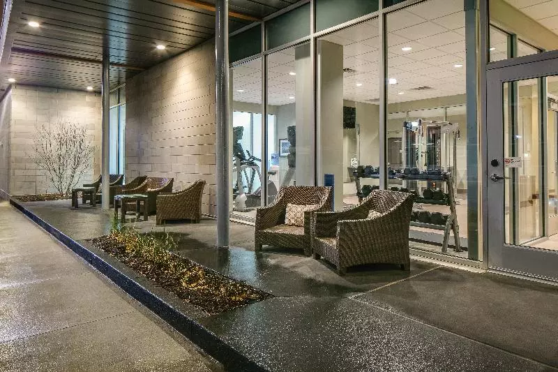 ホテル Staybridge Suites Des Moines Downtown, An Ihg