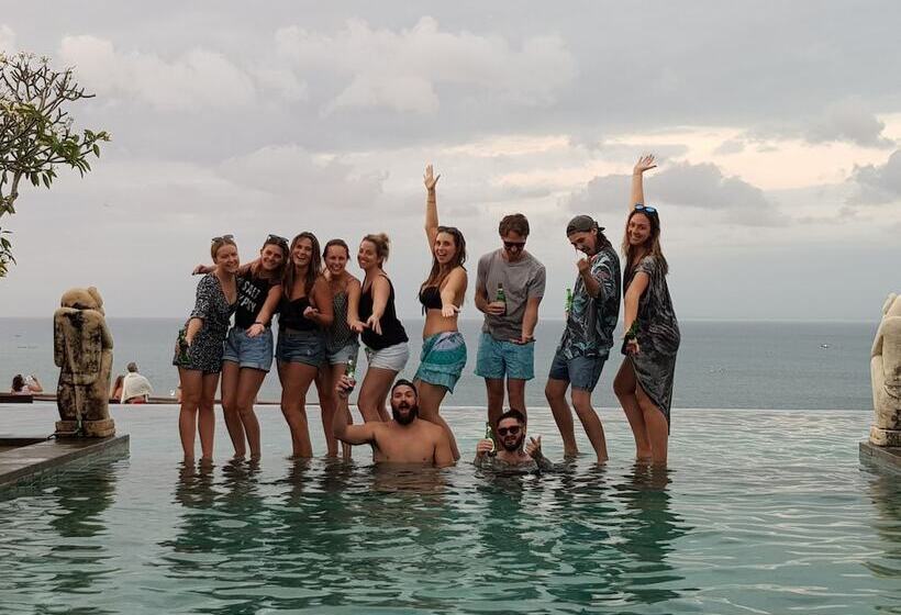 هتل Uluwatu Cottages