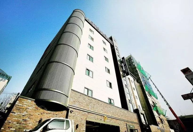 Suwon Hotel Lowa