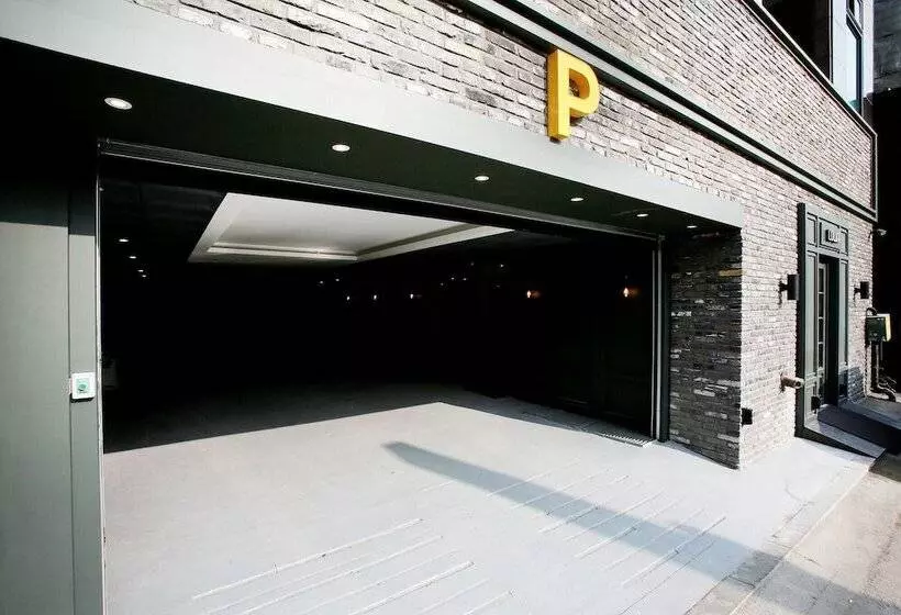 Suwon Hotel Lowa