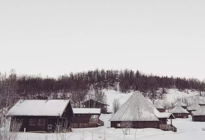 Vestvatn   Arctic Cabins