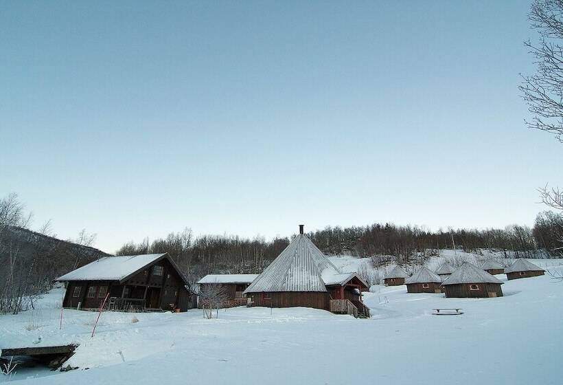 Vestvatn   Arctic Cabins