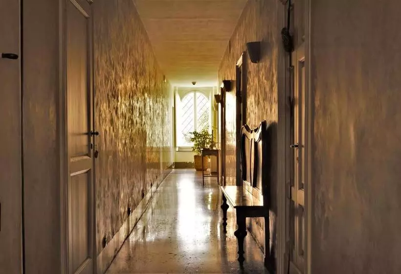 Villa Miralunga B&b