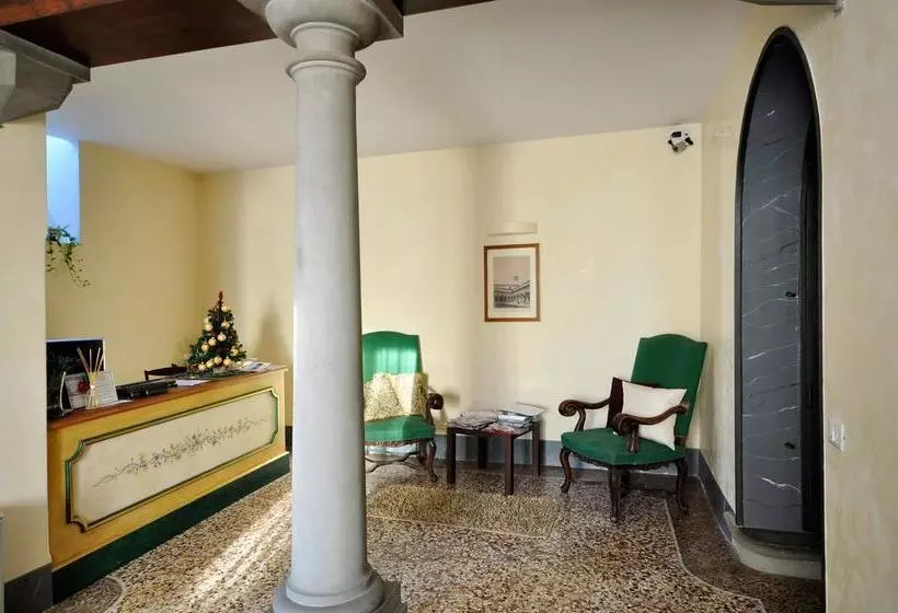Villa Miralunga B&b