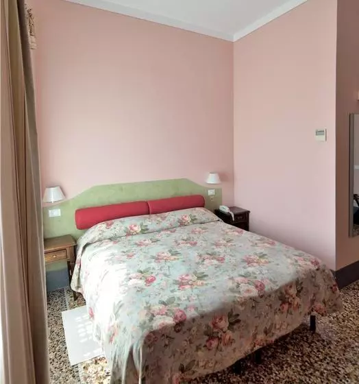 Villa Miralunga B&b
