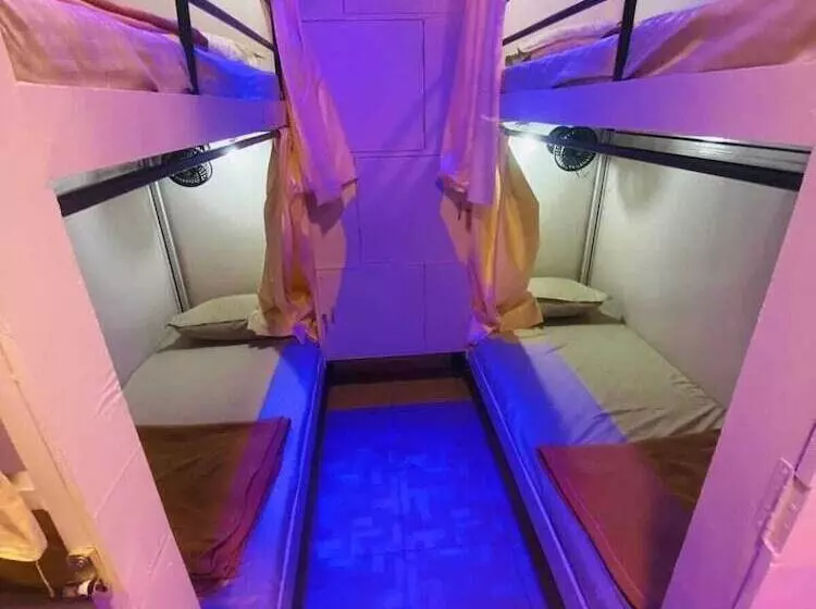 ユースホステル Golden Star Dormitory