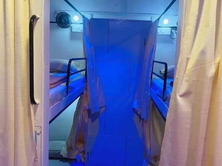 ユースホステル Golden Star Dormitory