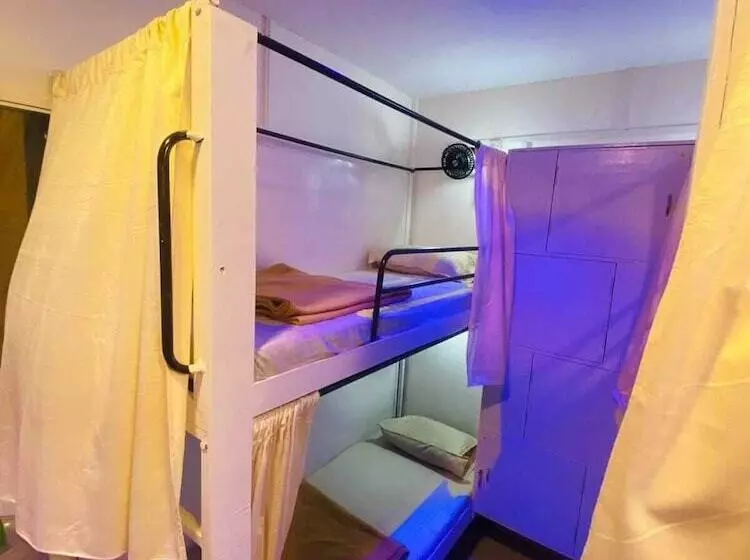 ユースホステル Golden Star Dormitory