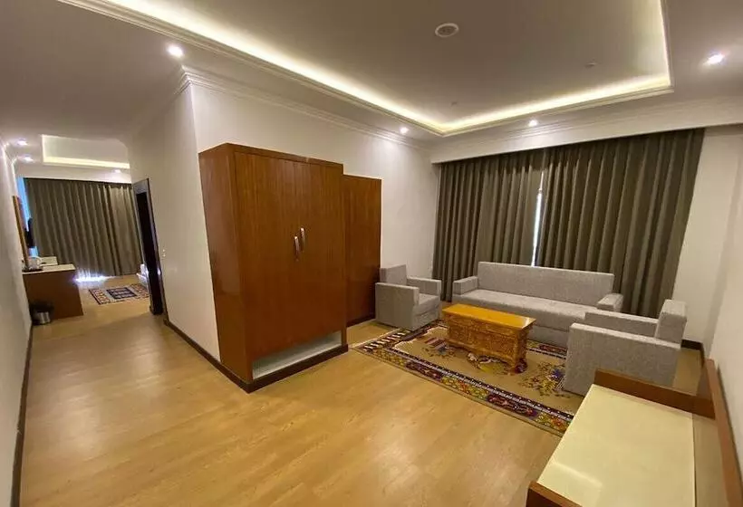 Hotelli Fox Guest House Ladakh By Lexstays