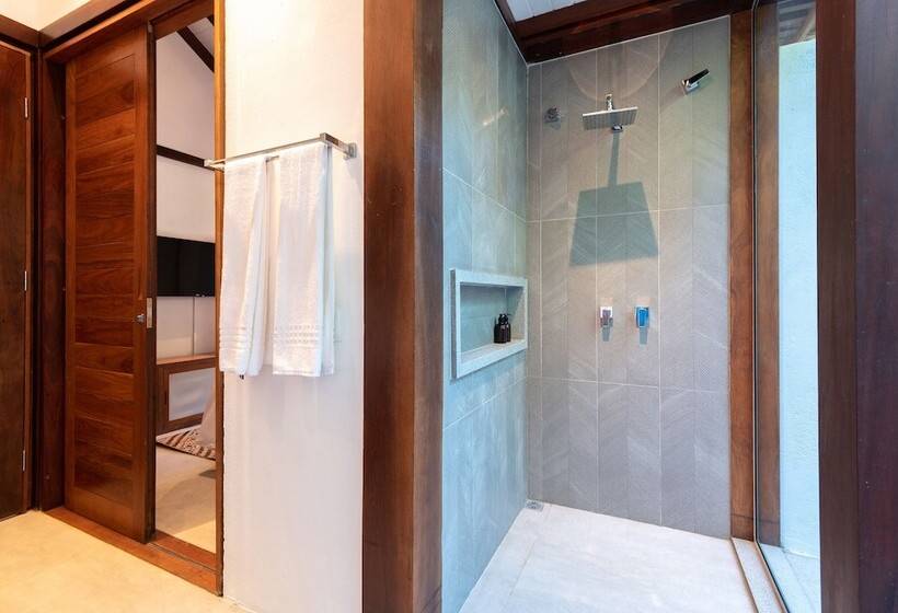 בית מלון כפרי Colibri Beach Villas