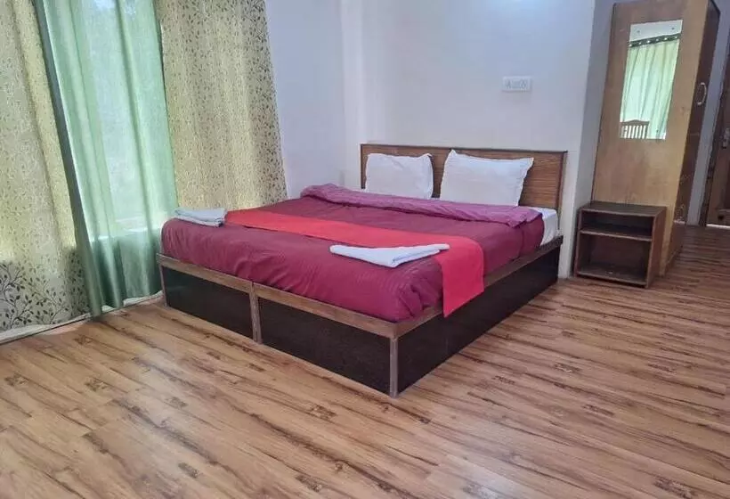 Hotelli Fox Guest House Ladakh By Lexstays