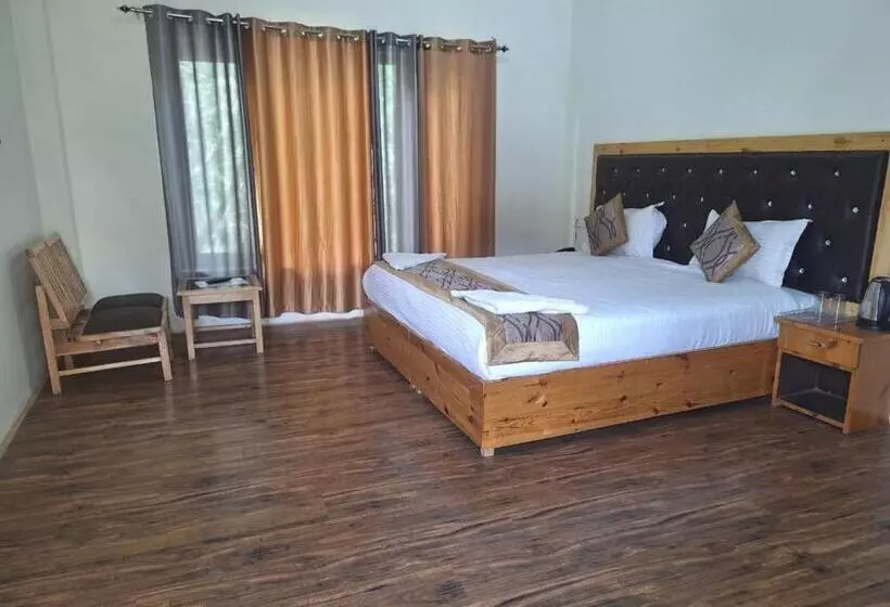 Hotelli Fox Guest House Ladakh By Lexstays