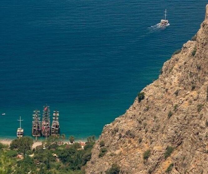 Отель Kelebekler Vadisi Butterfly Valley