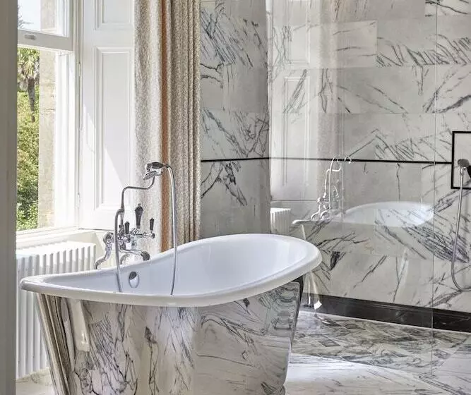 Hotelli Leonardslee House