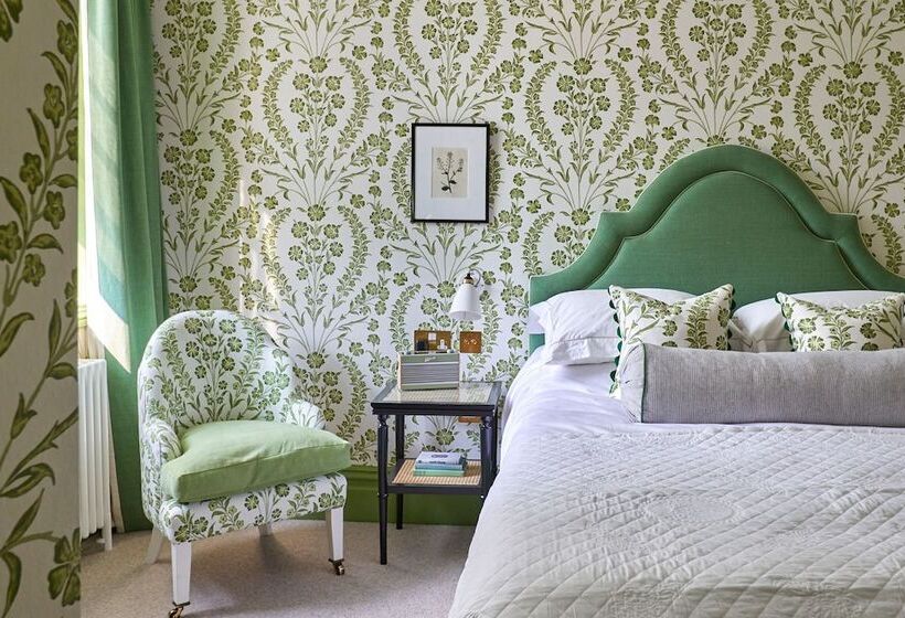 Отель Leonardslee House