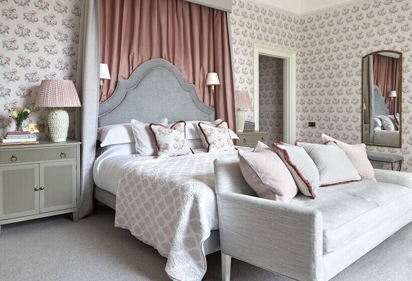 Отель Leonardslee House