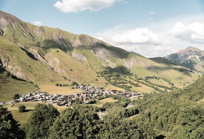 هتل Les Cèdres Hôtel Restaurant Spa