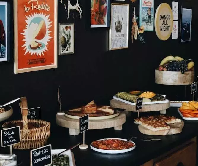 ホテル Les Cèdres  Hôtel  Restaurant  Spa