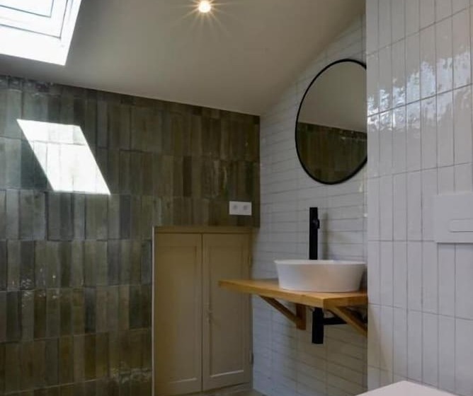 ホテル L'orangeraie D'afa