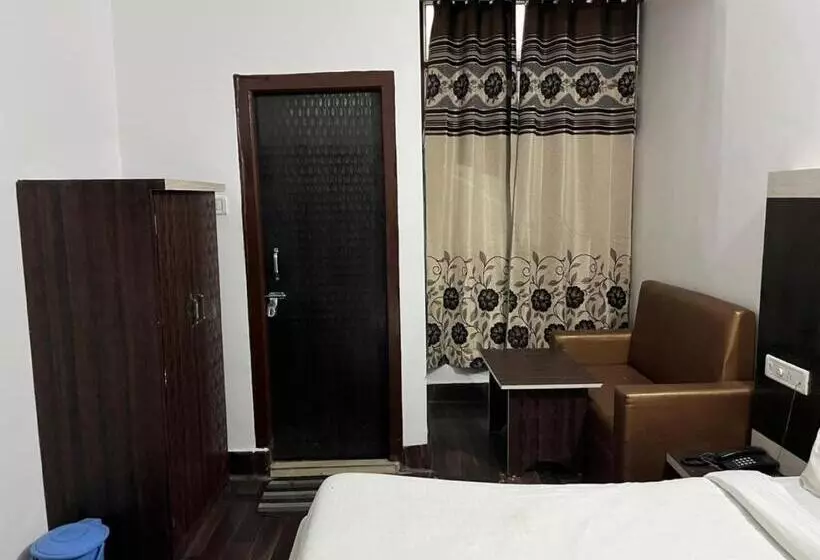 Hotelli Daya Paradise, Katra