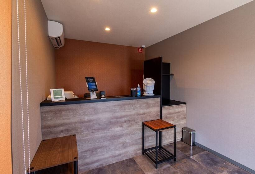 Hotel R9 The Yard Ube