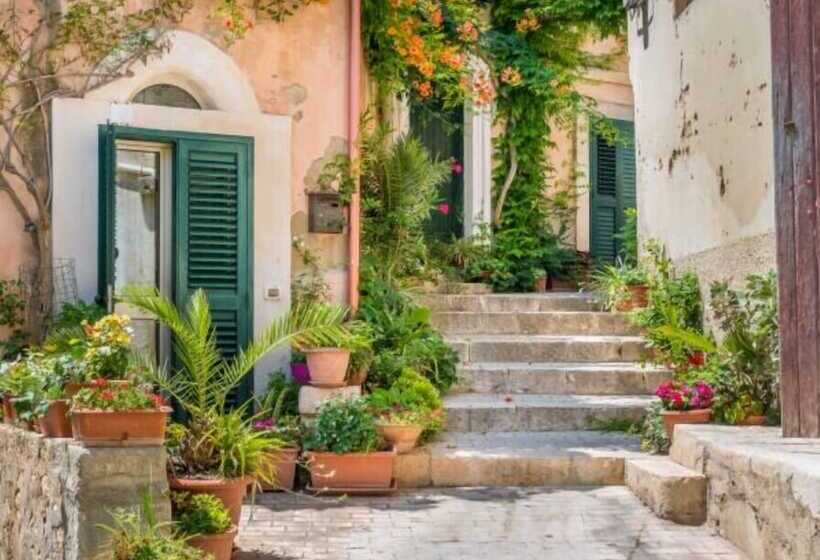 בית מלון כפרי Roccaseta Dimore Siciliane