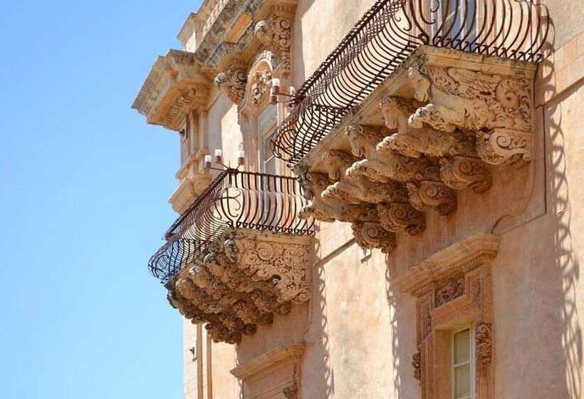 בית מלון כפרי Roccaseta Dimore Siciliane