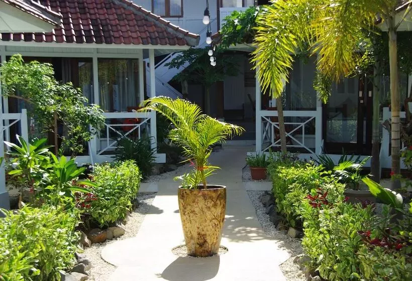 ホテル The High Dive Gili Gede