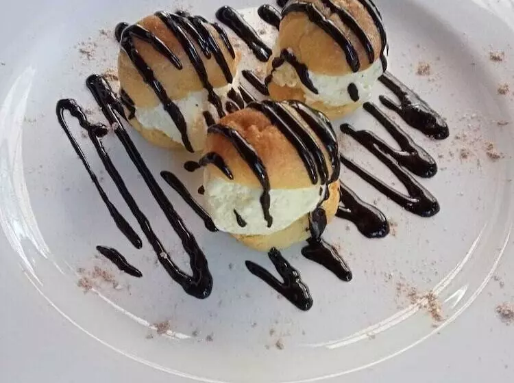 ホテル The High Dive Gili Gede