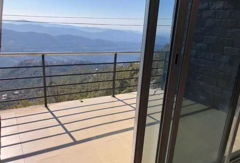 Reina Boutique Hotel   Murree