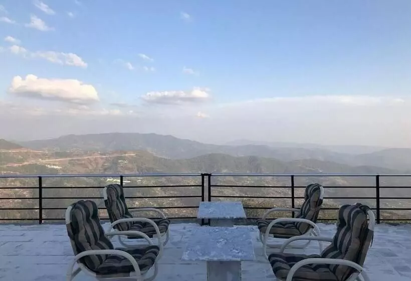 Reina Boutique Hotel   Murree