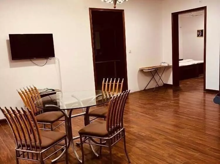Reina Boutique Hotel   Murree