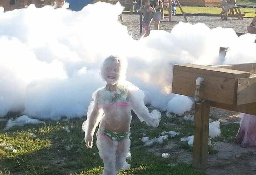 渡假胜地  Diamonds Old West