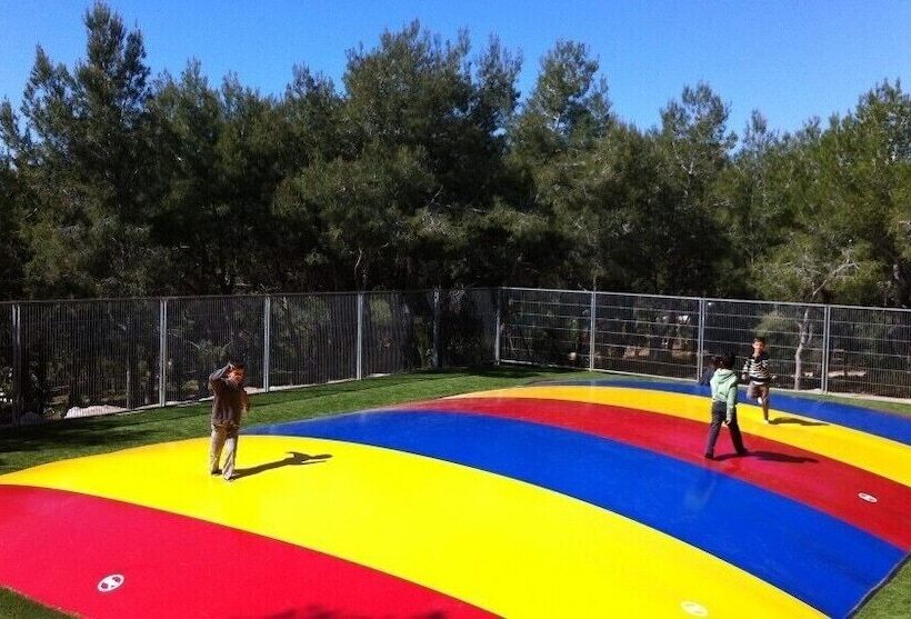 渡假胜地  Diamonds Old West