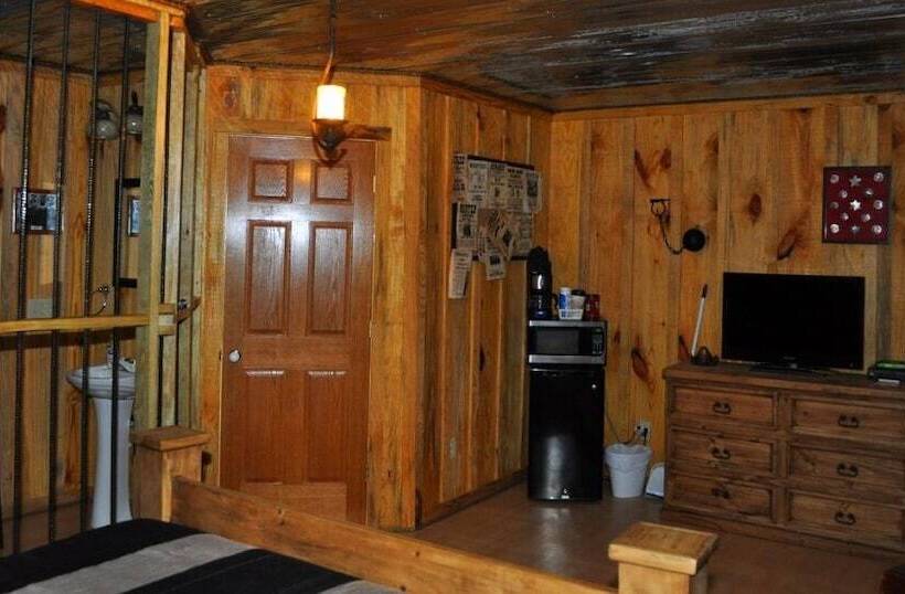 渡假胜地  Diamonds Old West