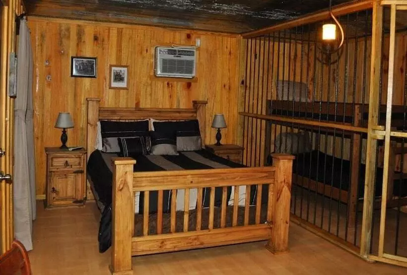 Lomakeskus Diamonds Old West