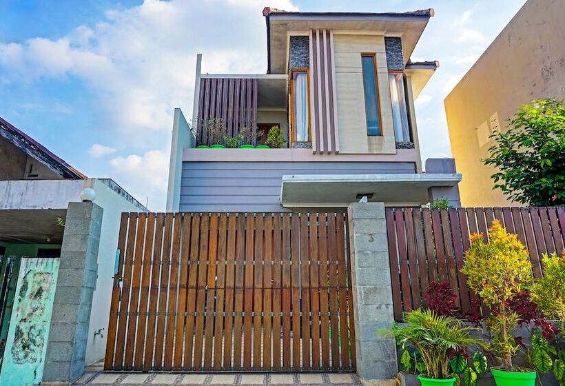 هتل Spot On 91530 Sumpil Syariah