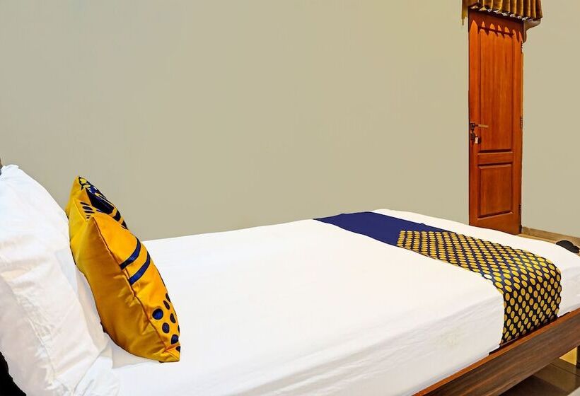 هتل Spot On 91530 Sumpil Syariah