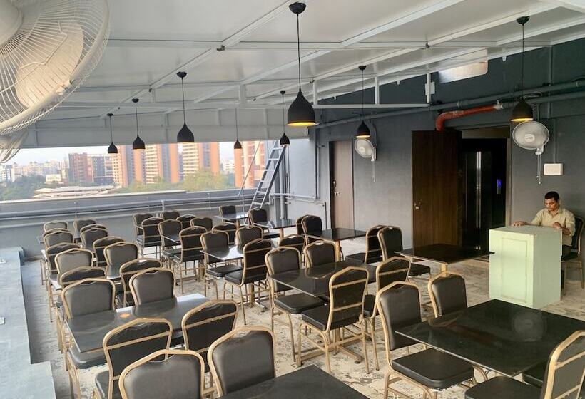 Szálloda Magnus Fortune House, Business