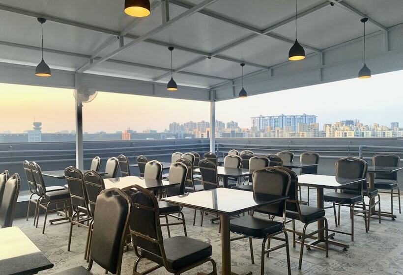 Szálloda Magnus Fortune House, Business