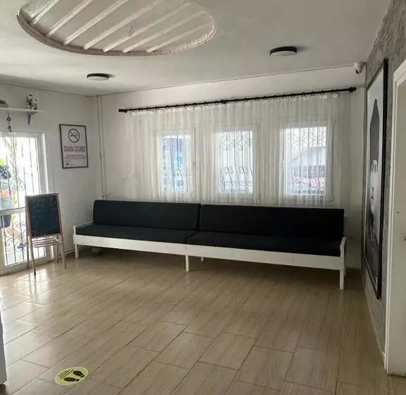 Otel A