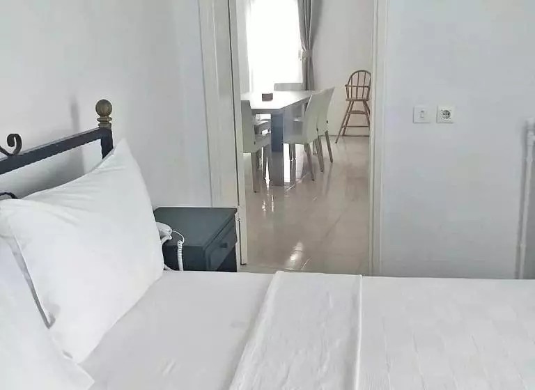Otel A