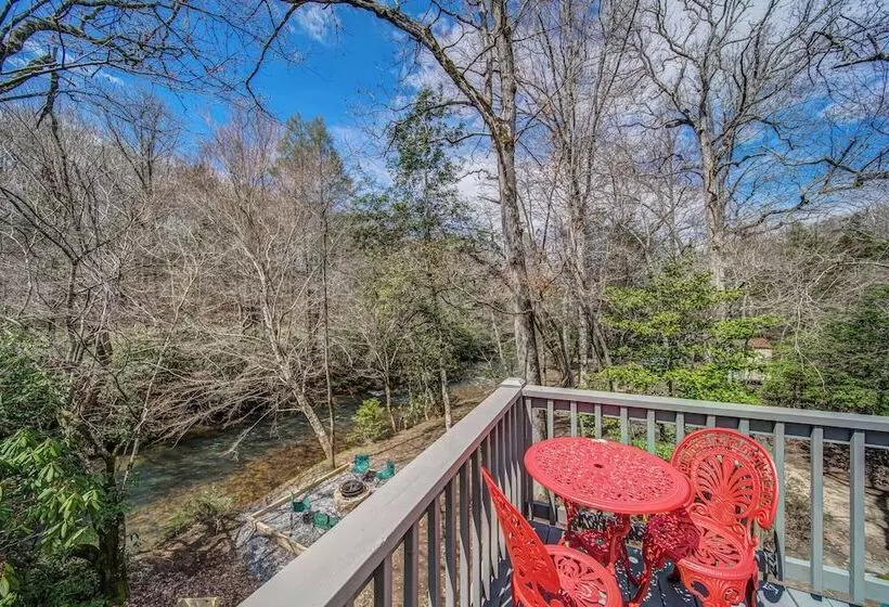 Blairsville River Cabin