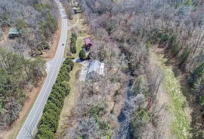 Blairsville River Cabin