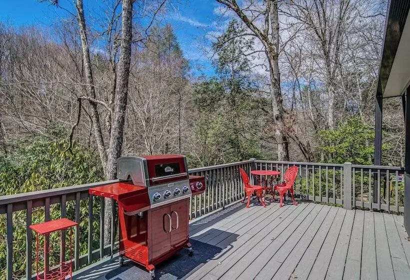 Blairsville River Cabin