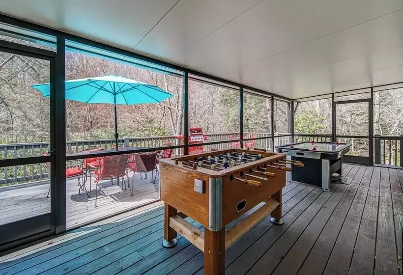 Blairsville River Cabin